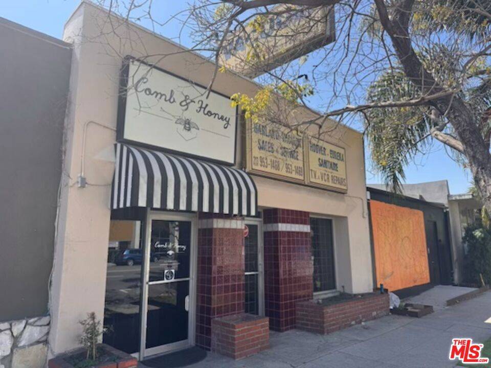 Los Angeles, CA 90039,3106 Los Feliz BLVD