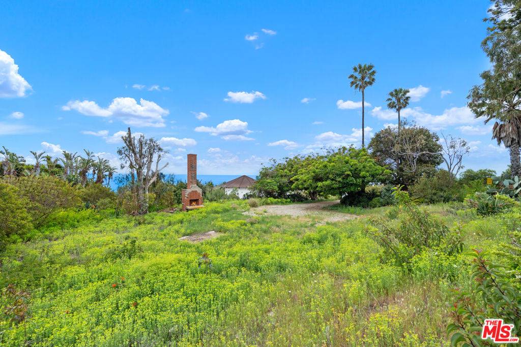Malibu, CA 90265,32050 Pacific Coast HWY