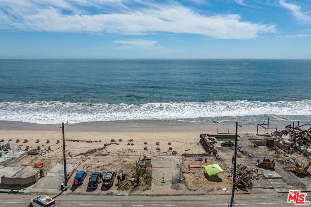 Malibu, CA 90265,21558 Pacific Coast HWY