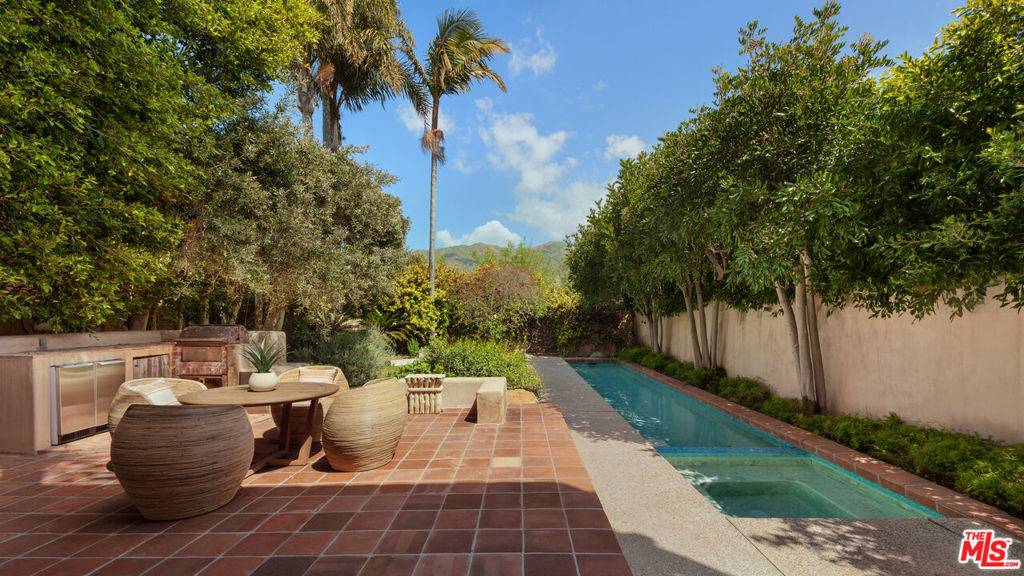 Malibu, CA 90265,23349 Malibu Colony RD #109a