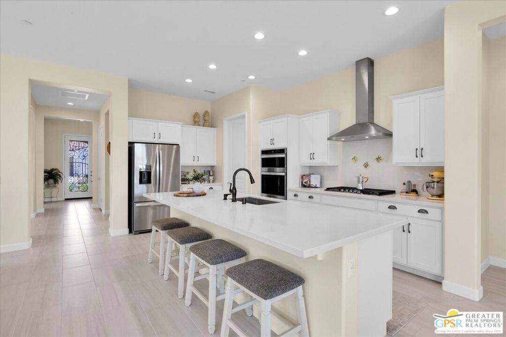 Rancho Mirage, CA 92270,28 Chablis