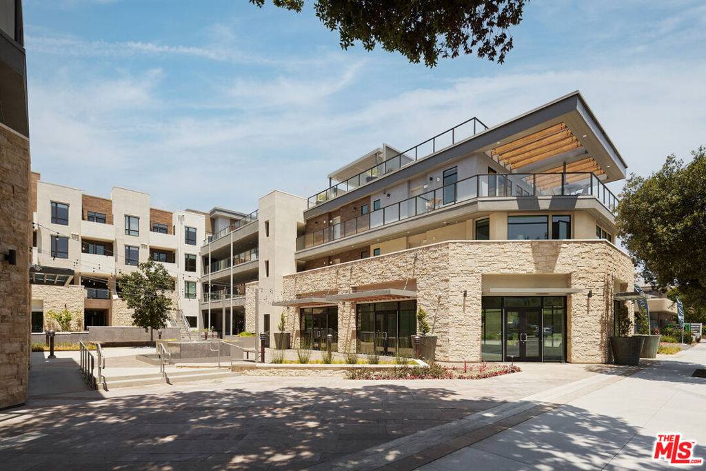 Thousand Oaks, CA 91360,299 E Thousand Oaks BLVD #439