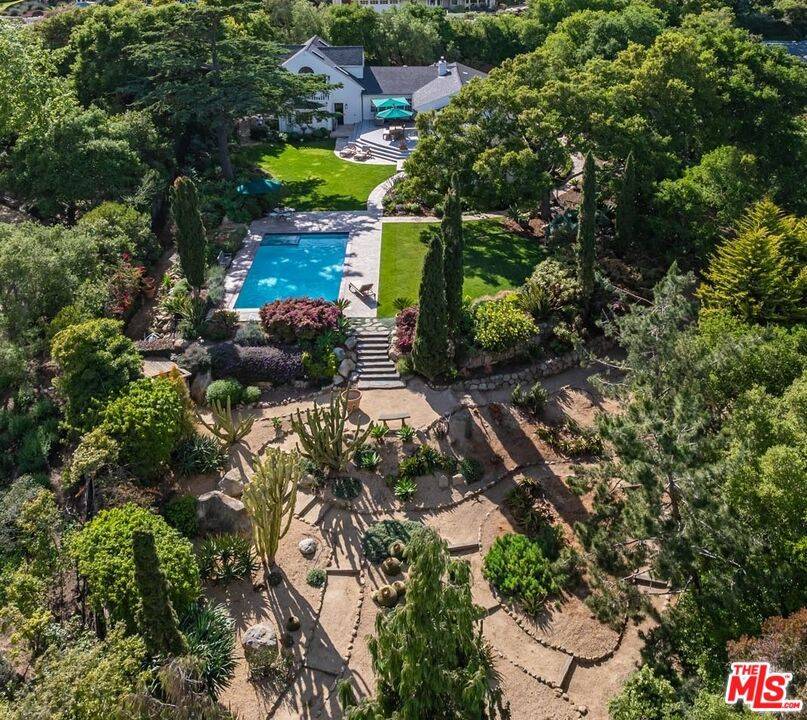 Santa Barbara, CA 93108,935 Arcady RD
