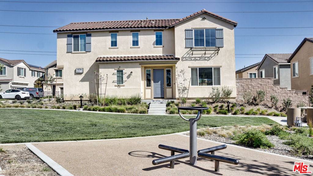 Fontana, CA 92336,16281 Castello LN #1