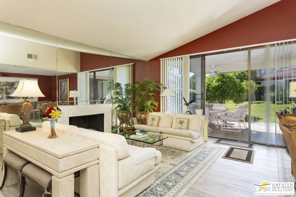 Palm Springs, CA 92264,1267 S La Verne WAY