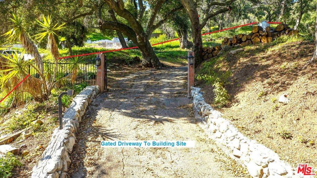 Malibu, CA 90265,4247 Escondido DR