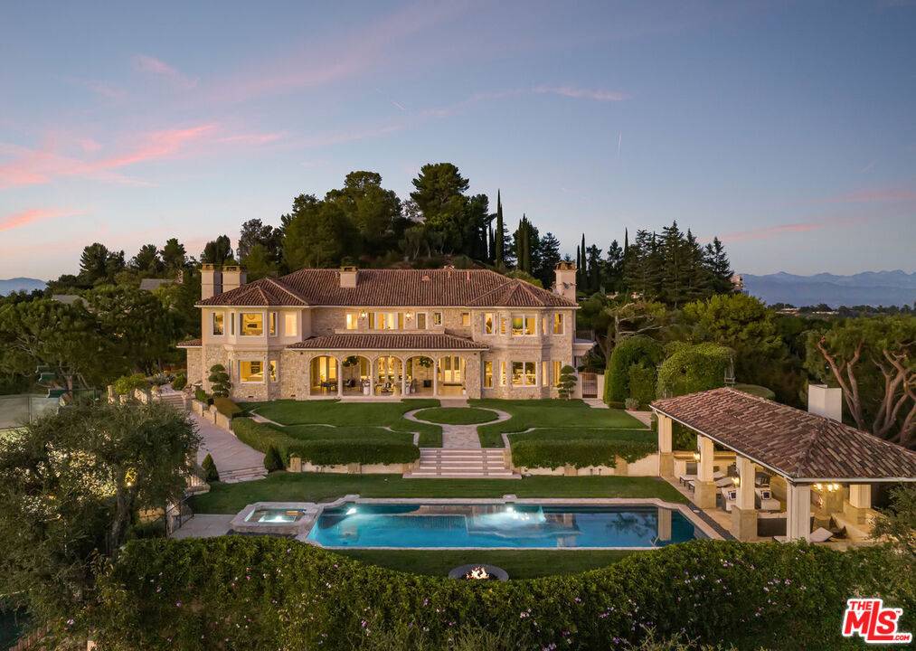 Los Angeles, CA 90077,2911 Antelo View DR