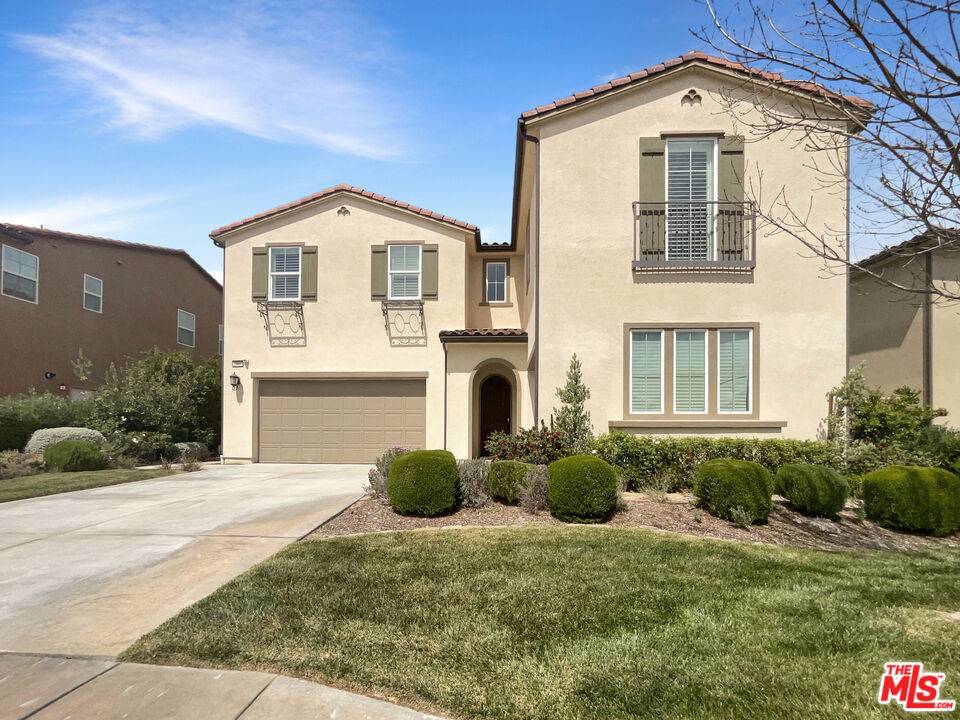 Santa Clarita, CA 91350,19033 Graham LN
