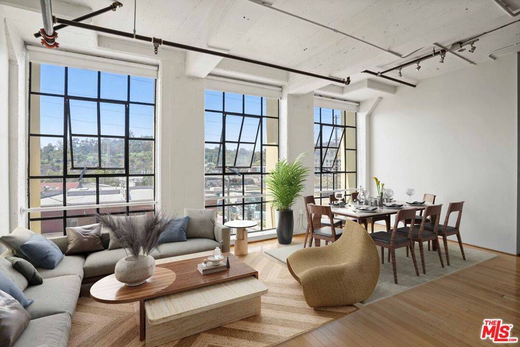 Los Angeles, CA 90031,200 N San Fernando RD #314