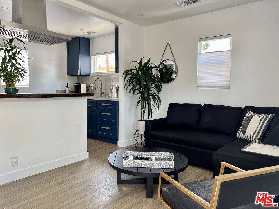 Glendale, CA 91203,516 Arden AVE