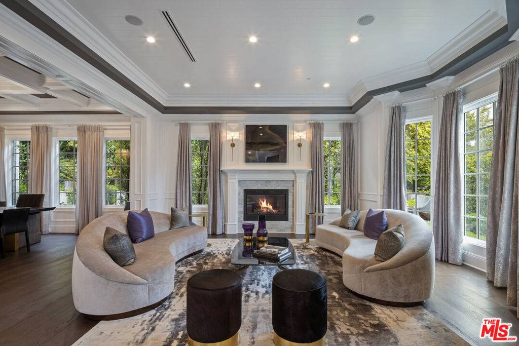 Pacific Palisades, CA 90272,1495 Capri DR