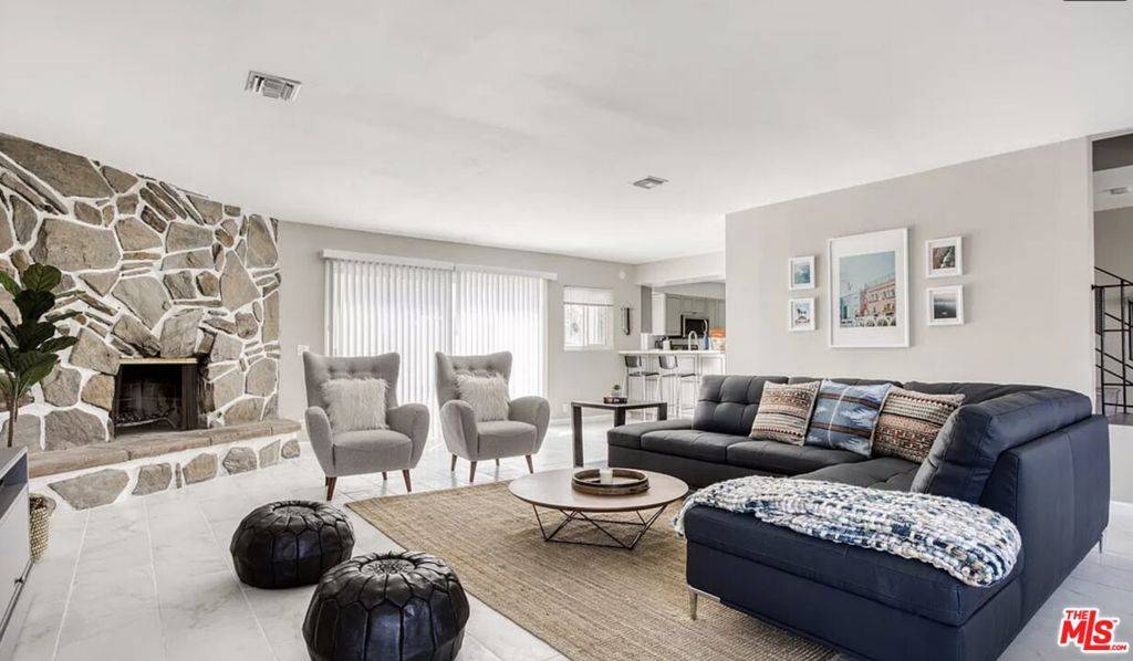 Playa Del Rey, CA 90293,8100 W 83rd ST