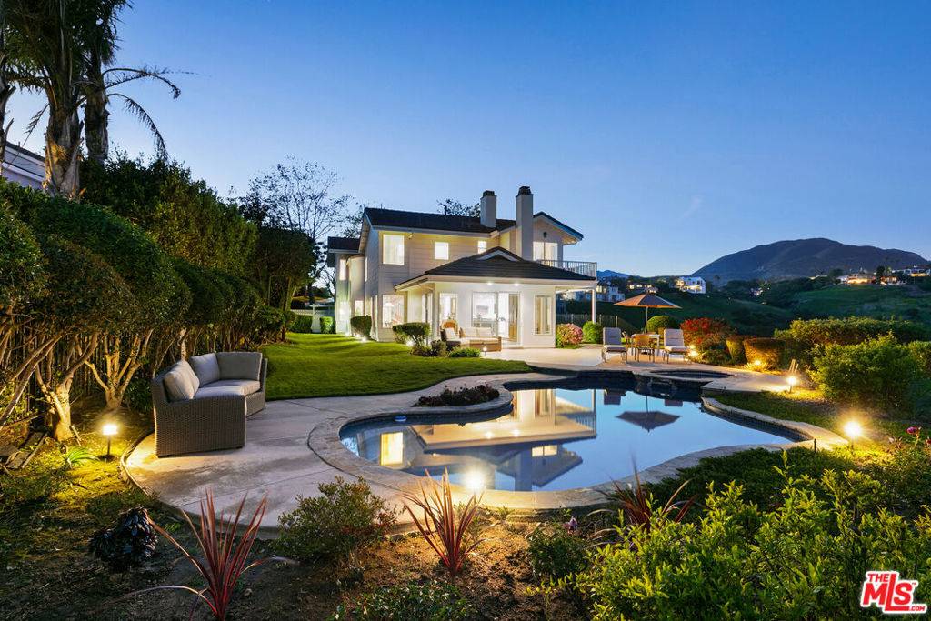 Malibu, CA 90265,6178 Galahad RD