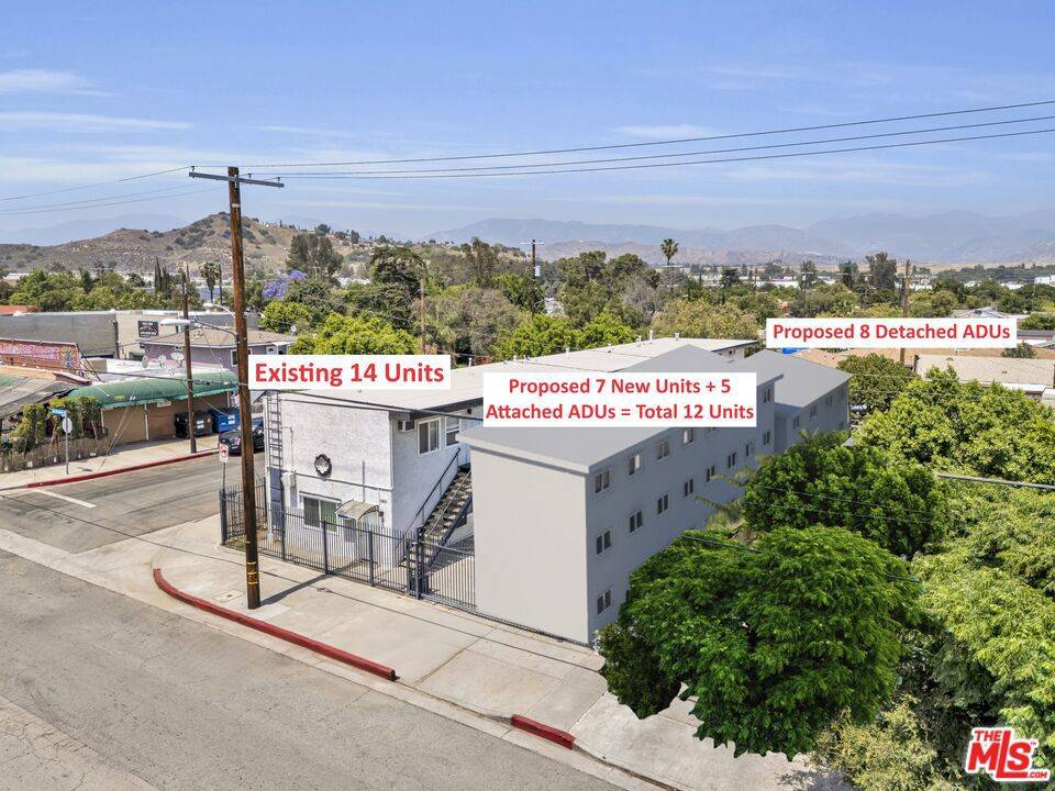Pacoima, CA 91331,10028 San Fernando RD #34