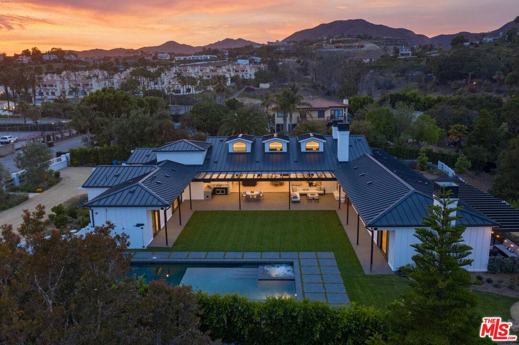 Malibu, CA 90265,6530 Zuma View PL
