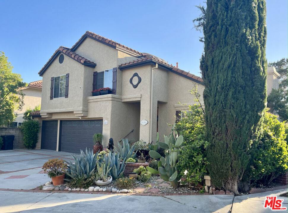 Newhall, CA 91321,24517 Thistle CT