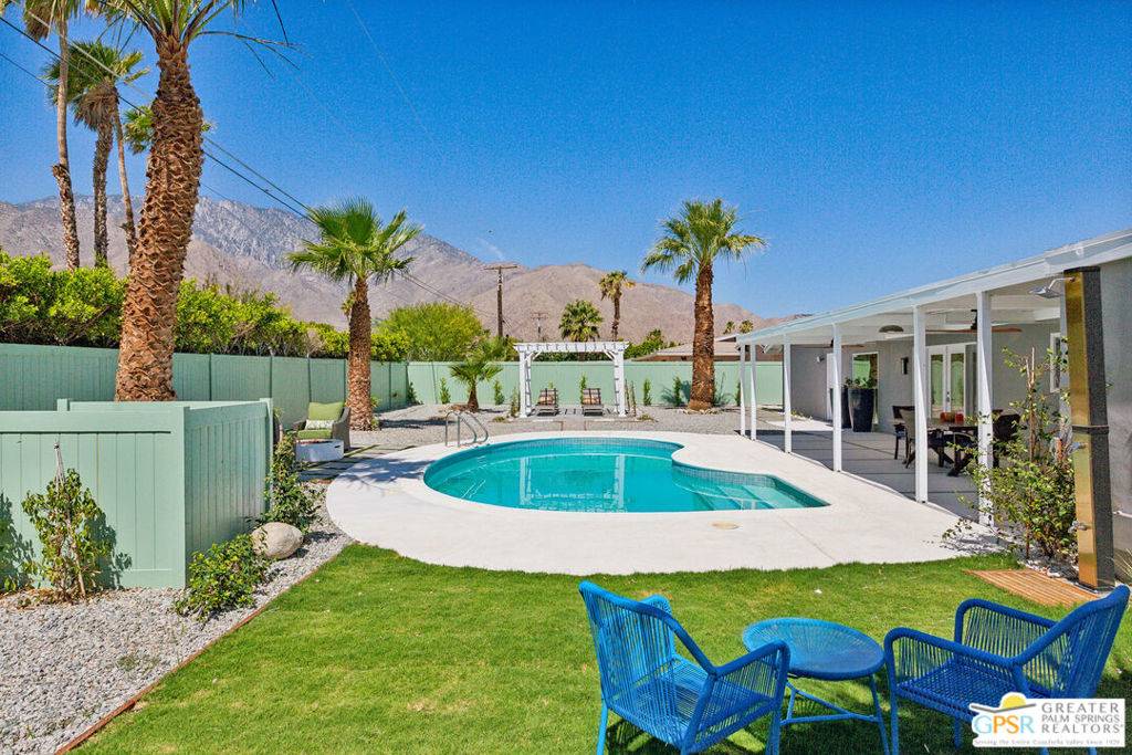 Palm Springs, CA 92262,505 E Molino RD