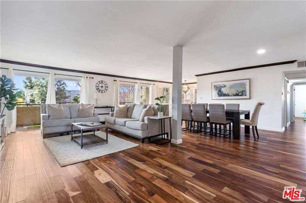 Encino, CA 91316,5412 Lindley AVE #201