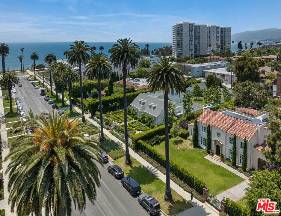 Santa Monica, CA 90402,205 Georgina AVE