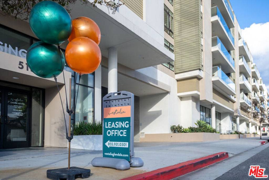 Glendale, CA 91204,515 W Broadway #521