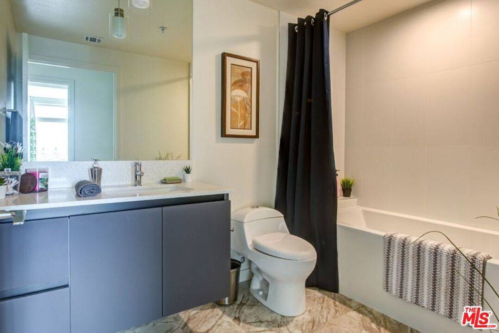 Glendale, CA 91204,515 W Broadway #109