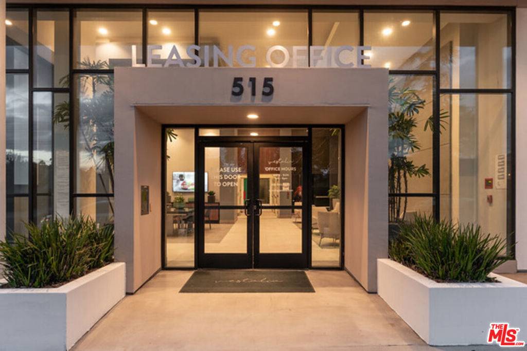 Glendale, CA 91204,515 W Broadway #109