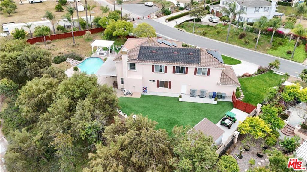Escondido, CA 92029,1732 Gamble LN