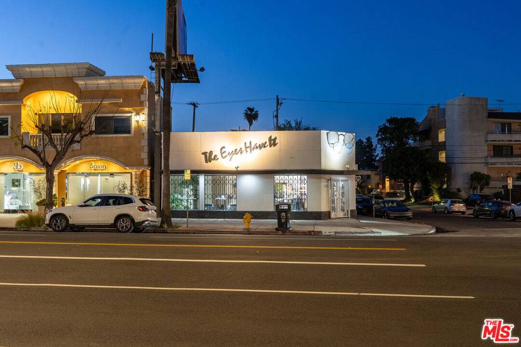 Sherman Oaks, CA 91423,13831 Ventura BLVD