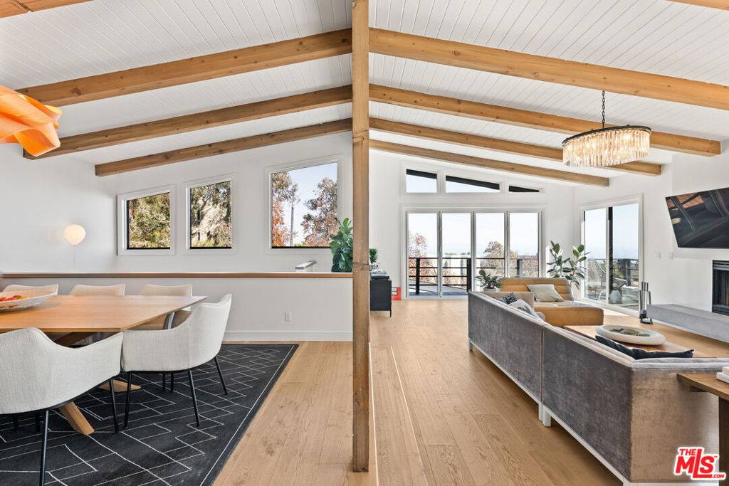 Topanga, CA 90290,21625 Saddle Peak RD