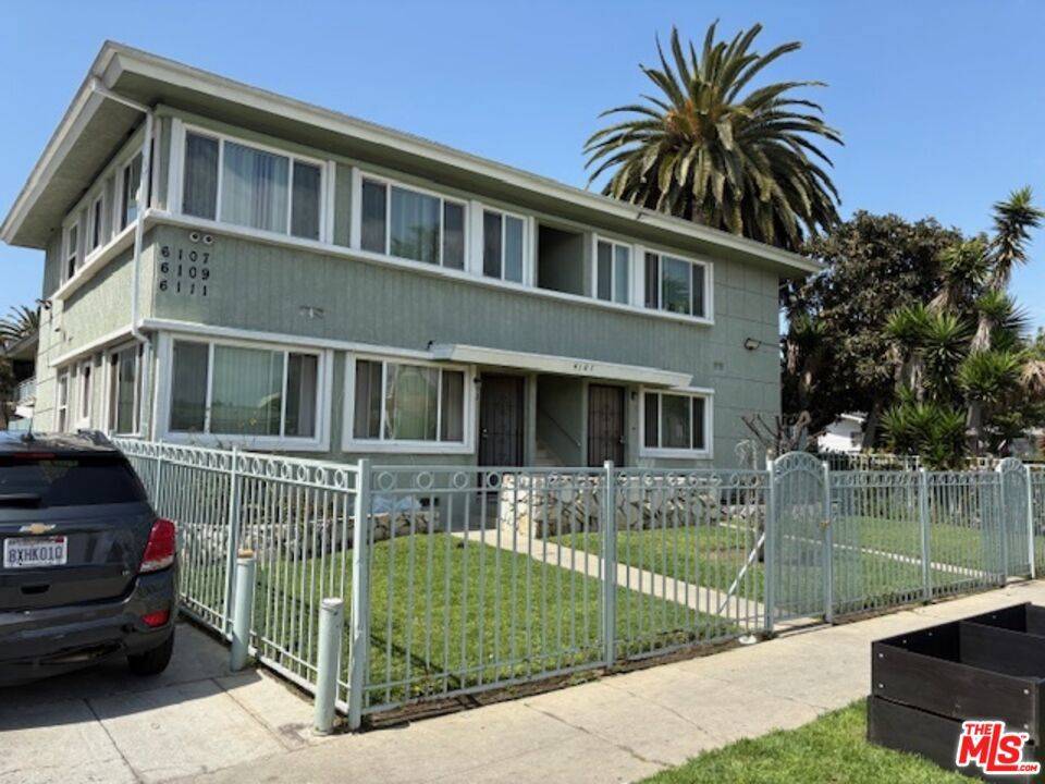 Los Angeles, CA 90043,6107 Brynhurst #14