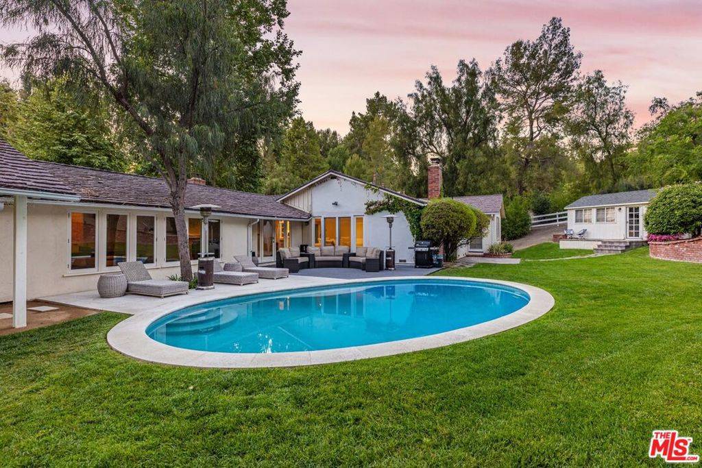 Hidden Hills, CA 91302,5840 Round Meadow RD