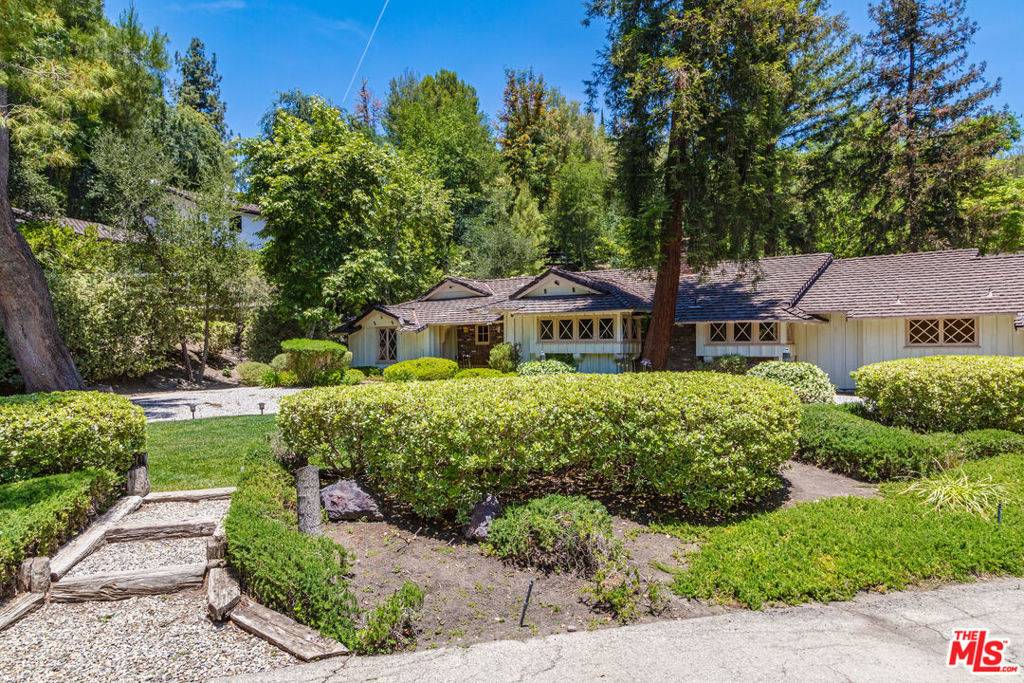 Hidden Hills, CA 91302,5854 Round Meadow RD