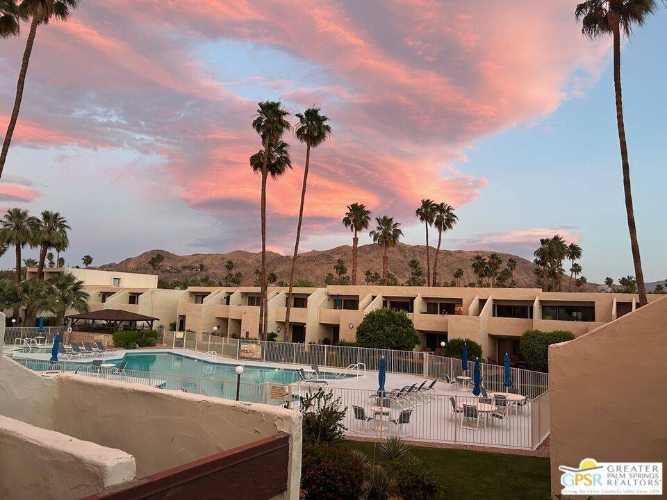 Palm Springs, CA 92264,1655 E Palm Canyon DR #204
