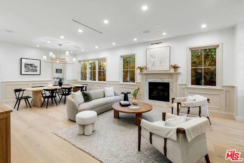 Pacific Palisades, CA 90272,1011 Hartzell ST