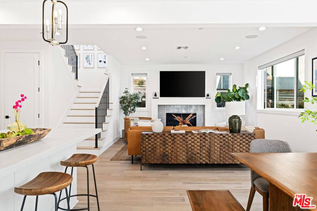 Culver City, CA 90230,11956 Weir ST