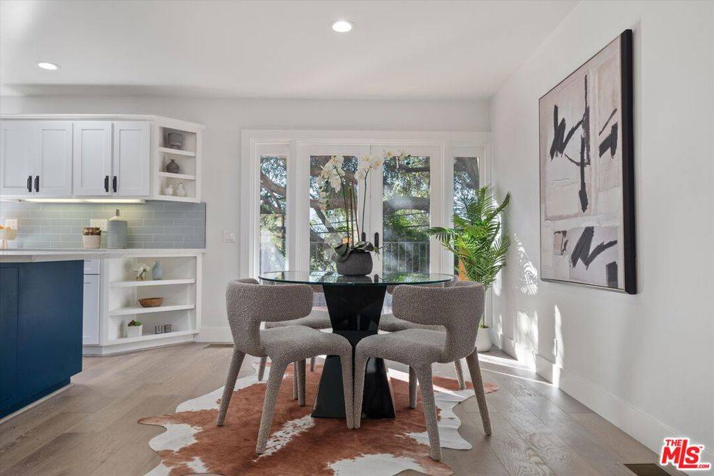 Topanga, CA 90290,21171 Colina DR