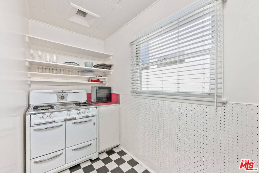 Santa Monica, CA 90405,137 Strand ST