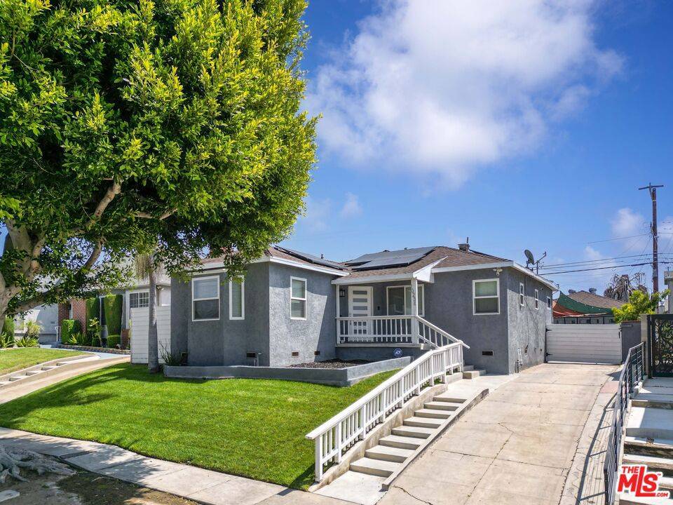 Inglewood, CA 90303,10236 S 1st AVE