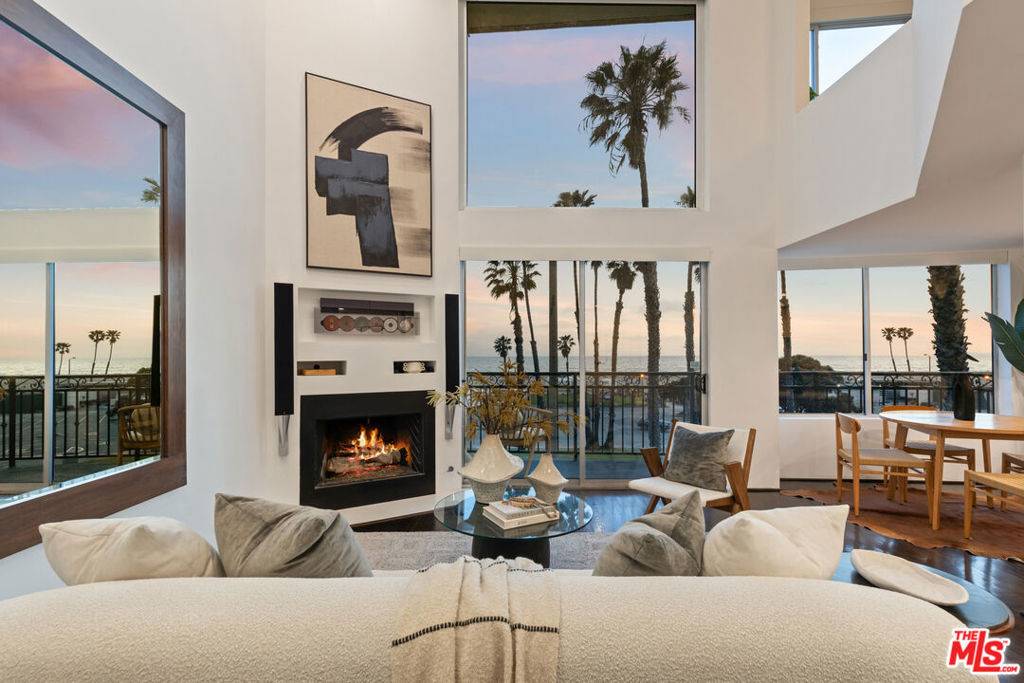 Santa Monica, CA 90405,118 Wadsworth AVE #7