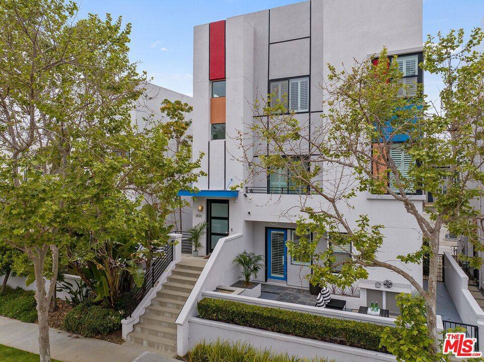 Los Angeles, CA 90094,12923 Bluff Creek DR