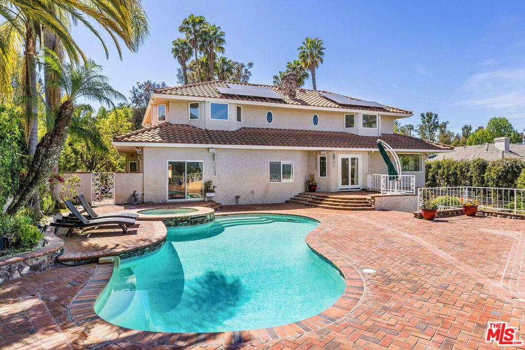 Laguna Hills, CA 92653,25852 Desert TRL