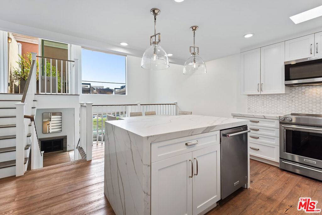 Playa Del Rey, CA 90293,6400 Pacific AVE #306