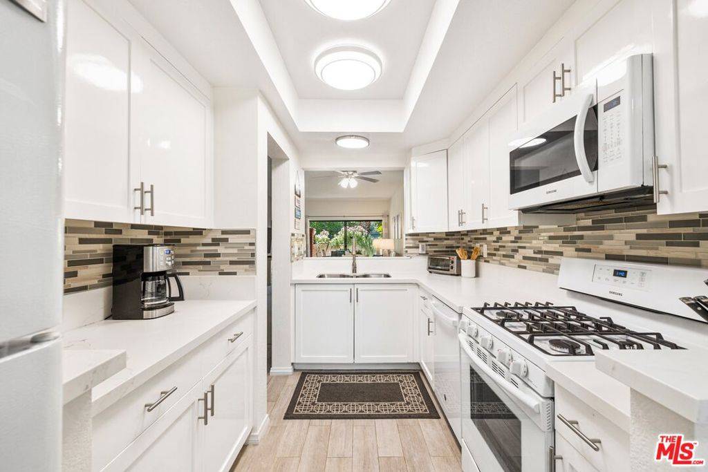 Palm Springs, CA 92264,2345 S Cherokee WAY #158