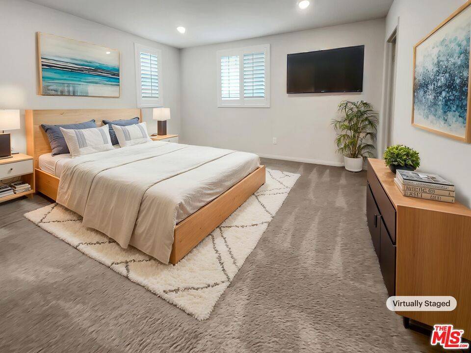 Van Nuys, CA 91405,14708 Sherman WAY