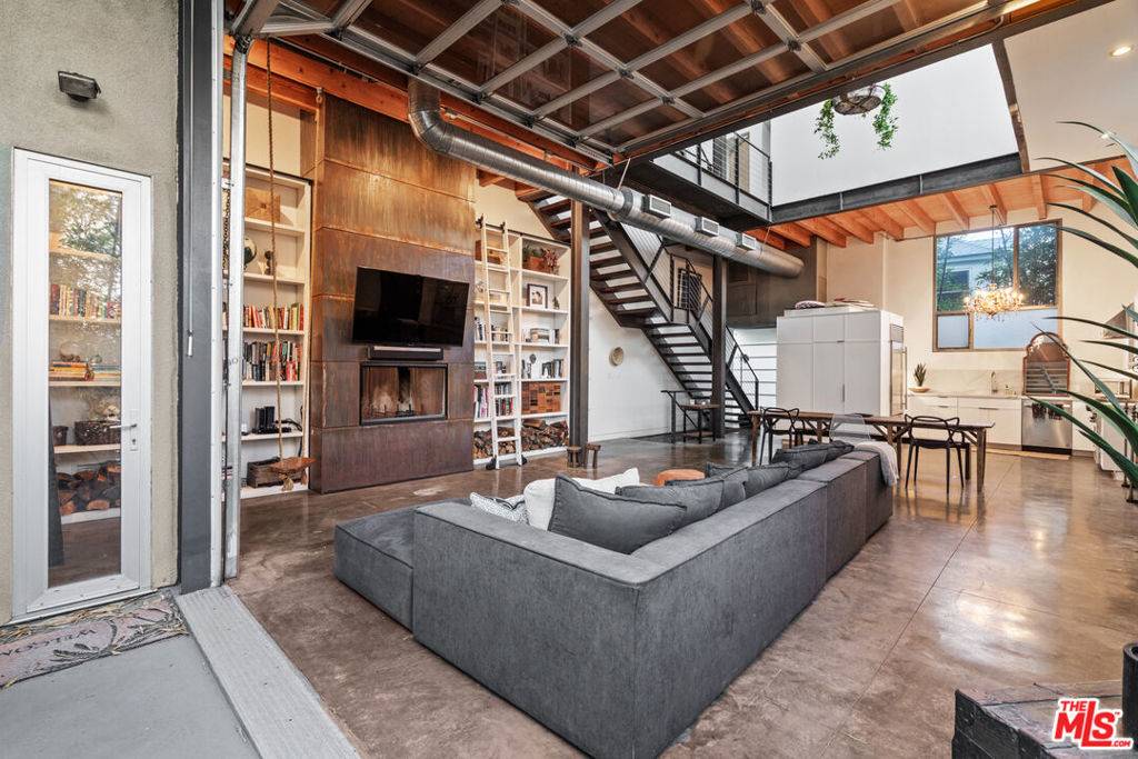 Venice, CA 90291,25 Brooks AVE #1