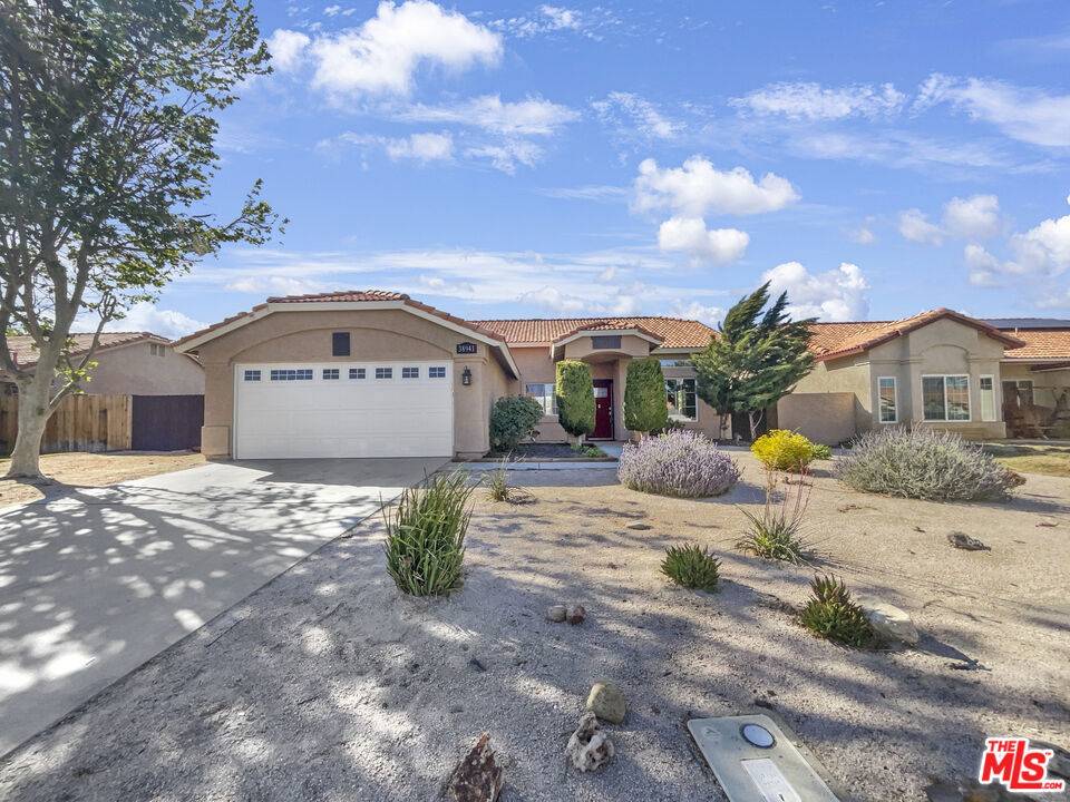 Palmdale, CA 93551,38941 Dianron RD