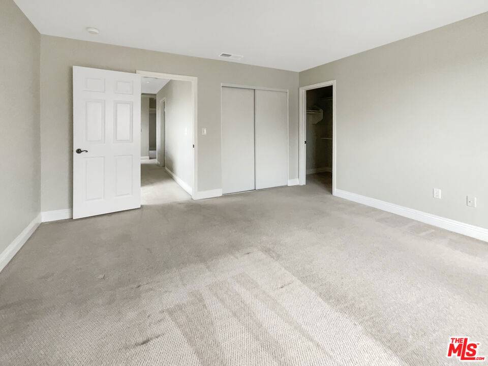Sylmar, CA 91342,15232 Foothill BLVD #111
