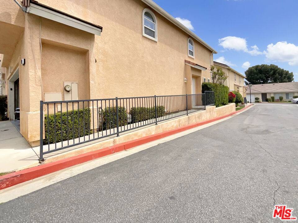 Sylmar, CA 91342,15232 Foothill BLVD #111