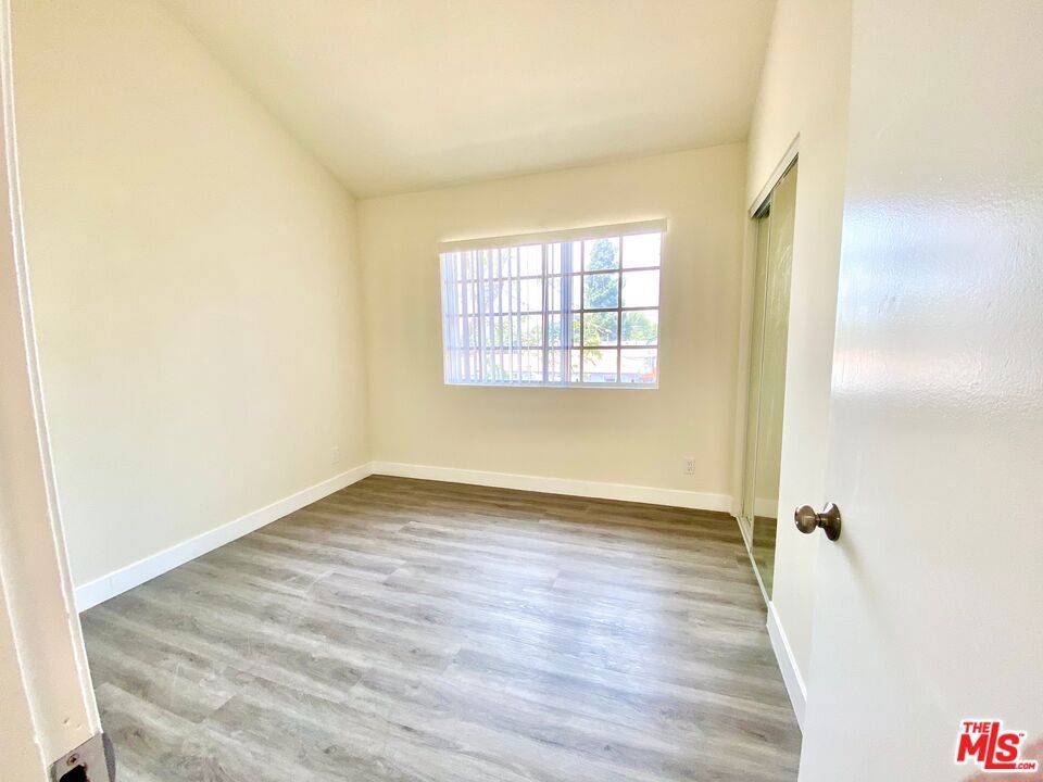 Van Nuys, CA 91405,6941 Hazeltine AVE #10