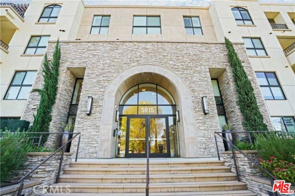 Encino, CA 91316,5015 Balboa BLVD #103